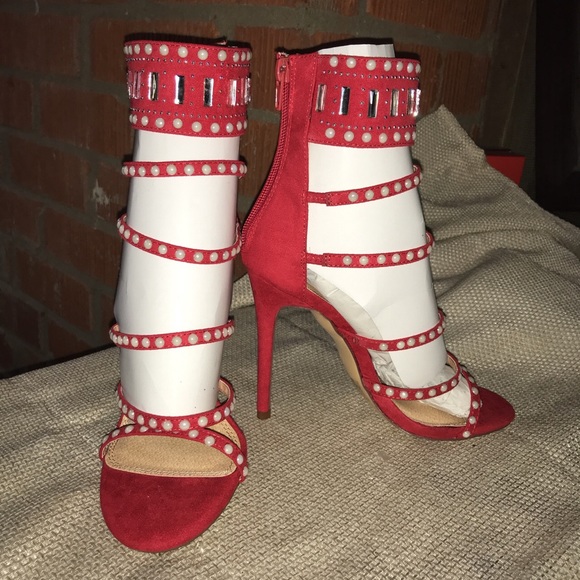 Pearl Strappy Stilettos🌺 - Picture 4 of 4